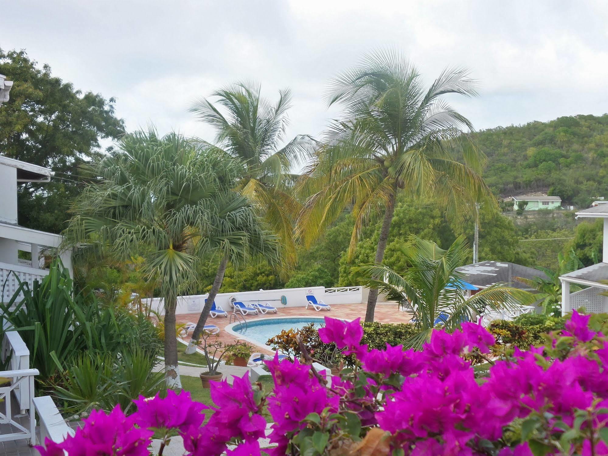 Dickenson Bay Cottages Cedar Grove Buitenkant foto